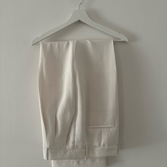 Aritzia Pants - Aritzia Cream Effortless - Size 10, Curvy
